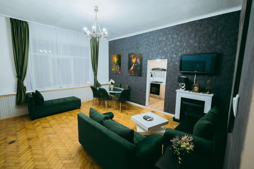 House Of Art Apartment Bucharest Exterior photo