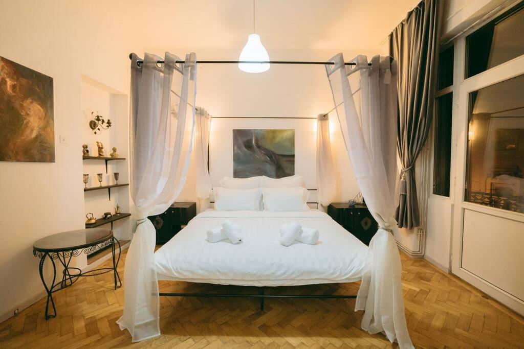 House Of Art Apartment Bucharest Exterior photo